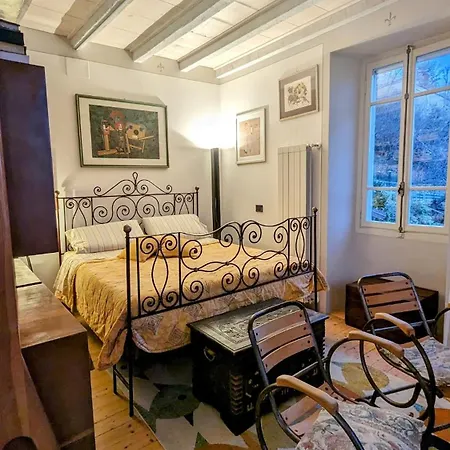 Apartamento The Rooster House A Study In *